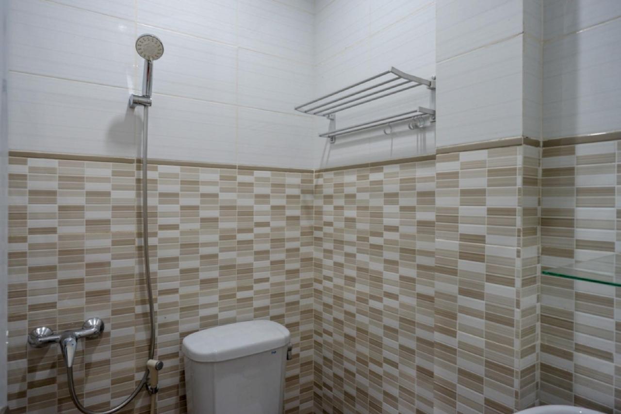 Reddoorz Hostel Near Kota Lama Semarang Eksteriør bilde
