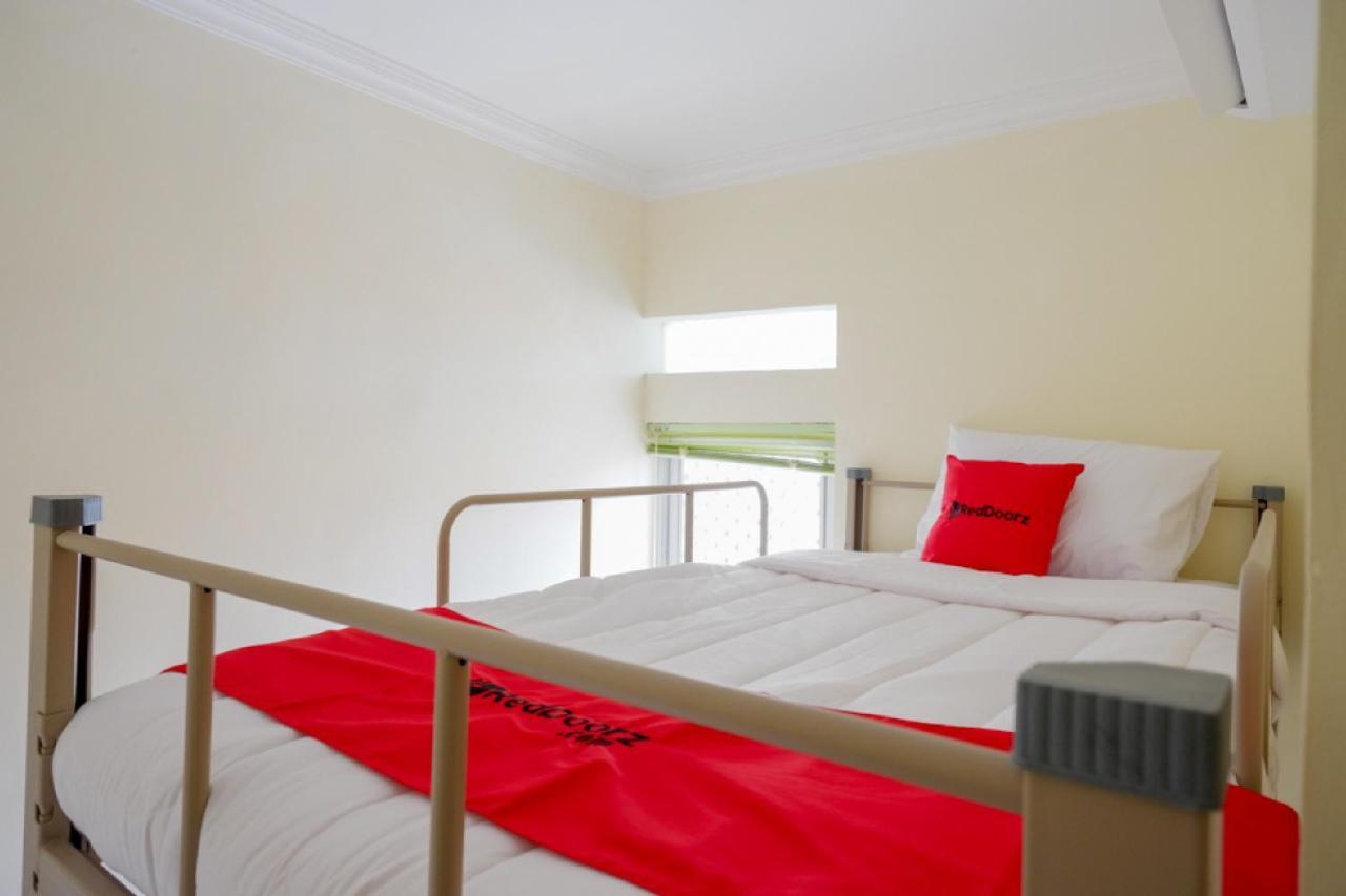 Reddoorz Hostel Near Kota Lama Semarang Eksteriør bilde